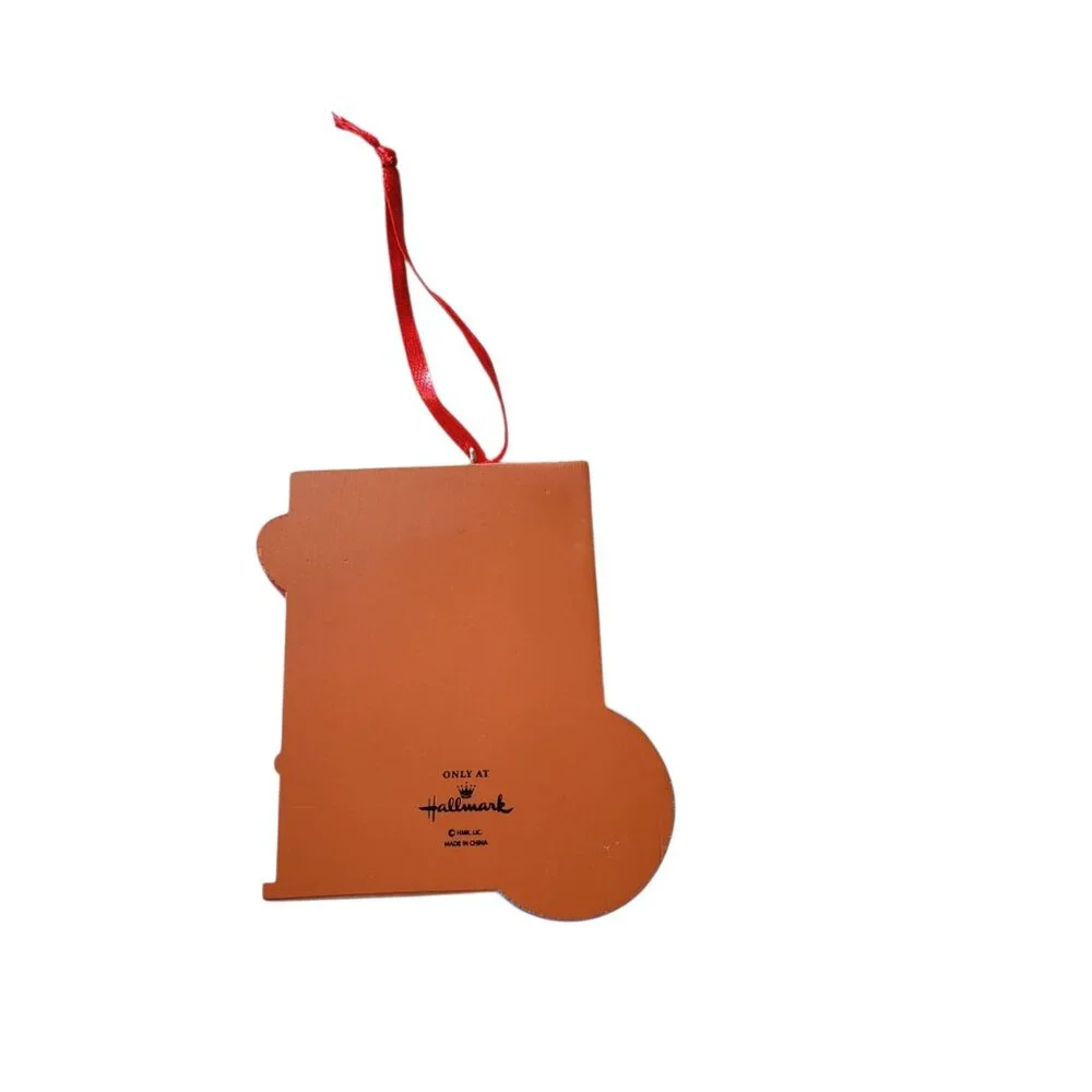 Hallmark Teachers Change the World Christmas Ornament